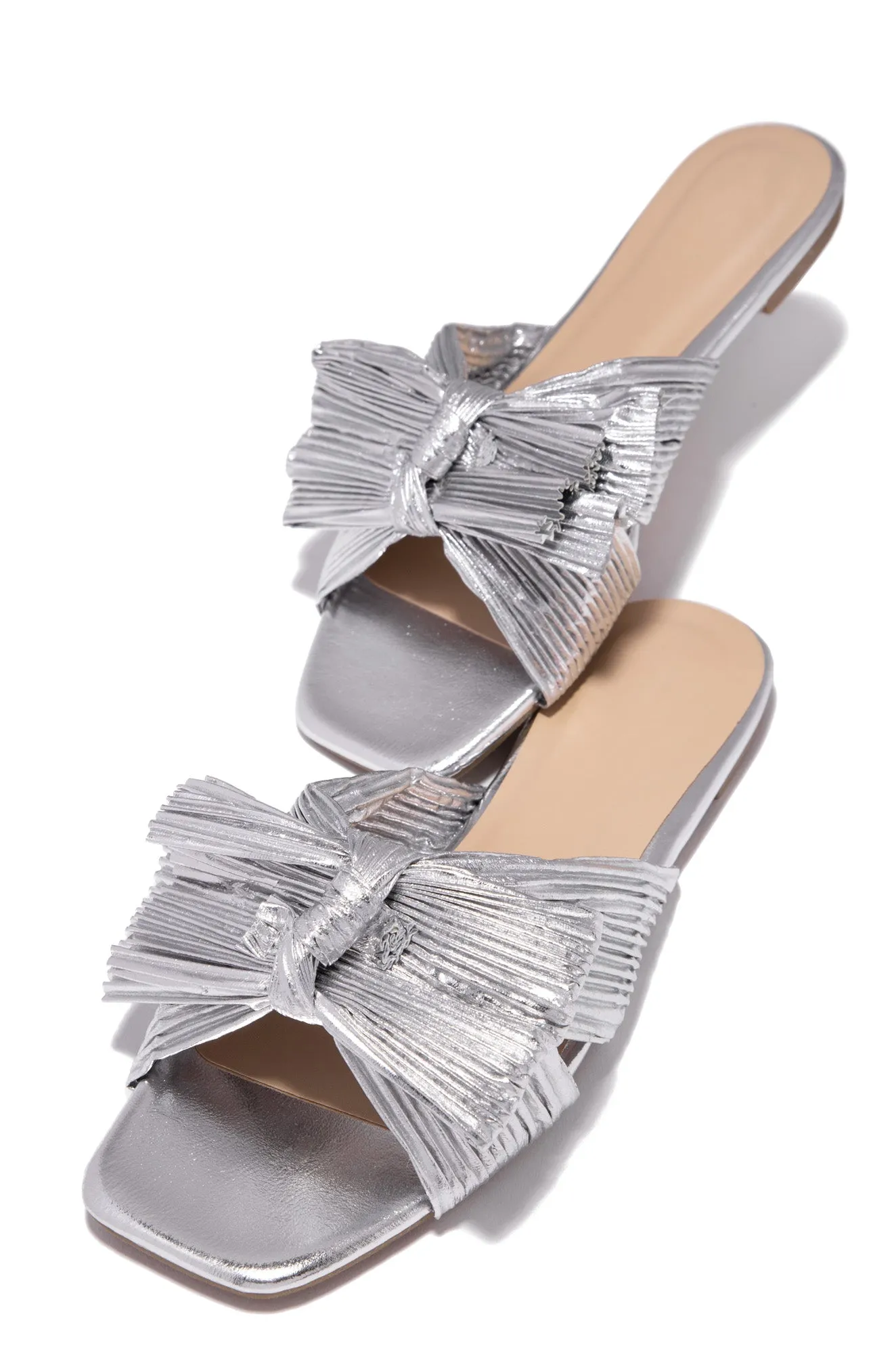 Stacey Bow Tie Slip On Sandals - Silver